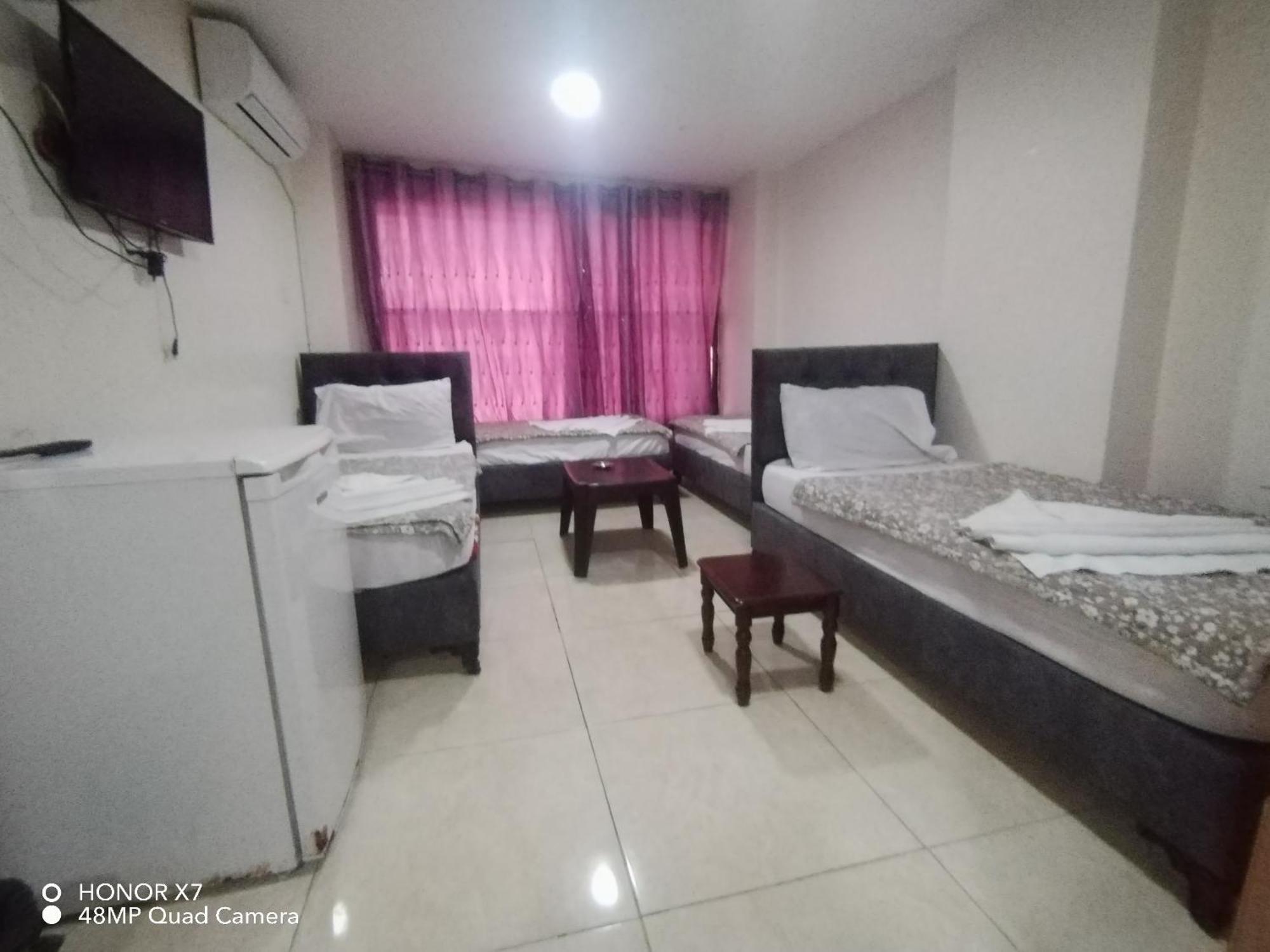 Farah Plaza Hostel &Hotel Apartments Aqaba Luaran gambar
