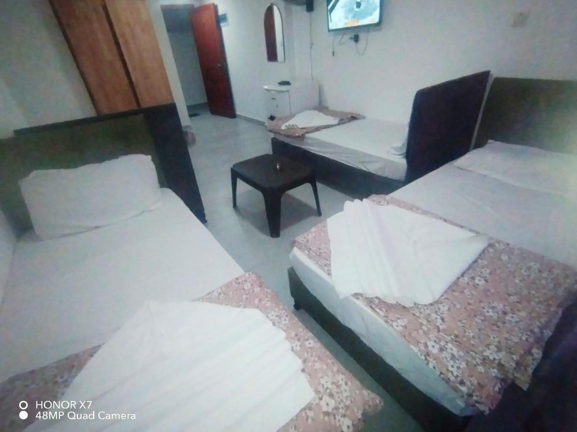 Farah Plaza Hostel &Hotel Apartments Aqaba Luaran gambar